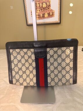 Vintage Gucci Parfums Clutch Bag